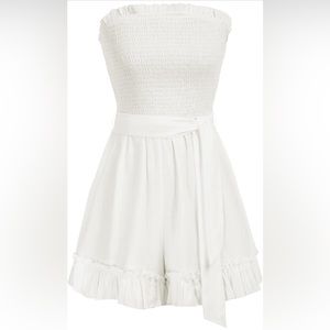 NWT Zexxxy White Women’s Romper Vacation Beach Outfit Size L Never Worn